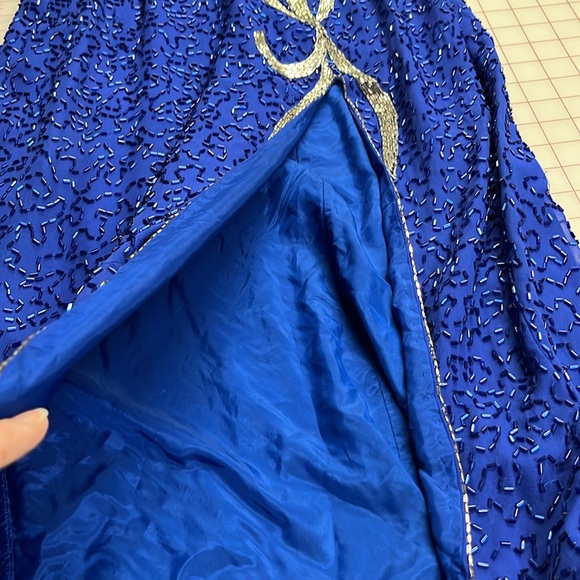 VINTAGE 80's/90's Beaded V-Neck Keyhole Back Dynasty-Inspired Cocktail Dress 10 - Picture 6 of 16